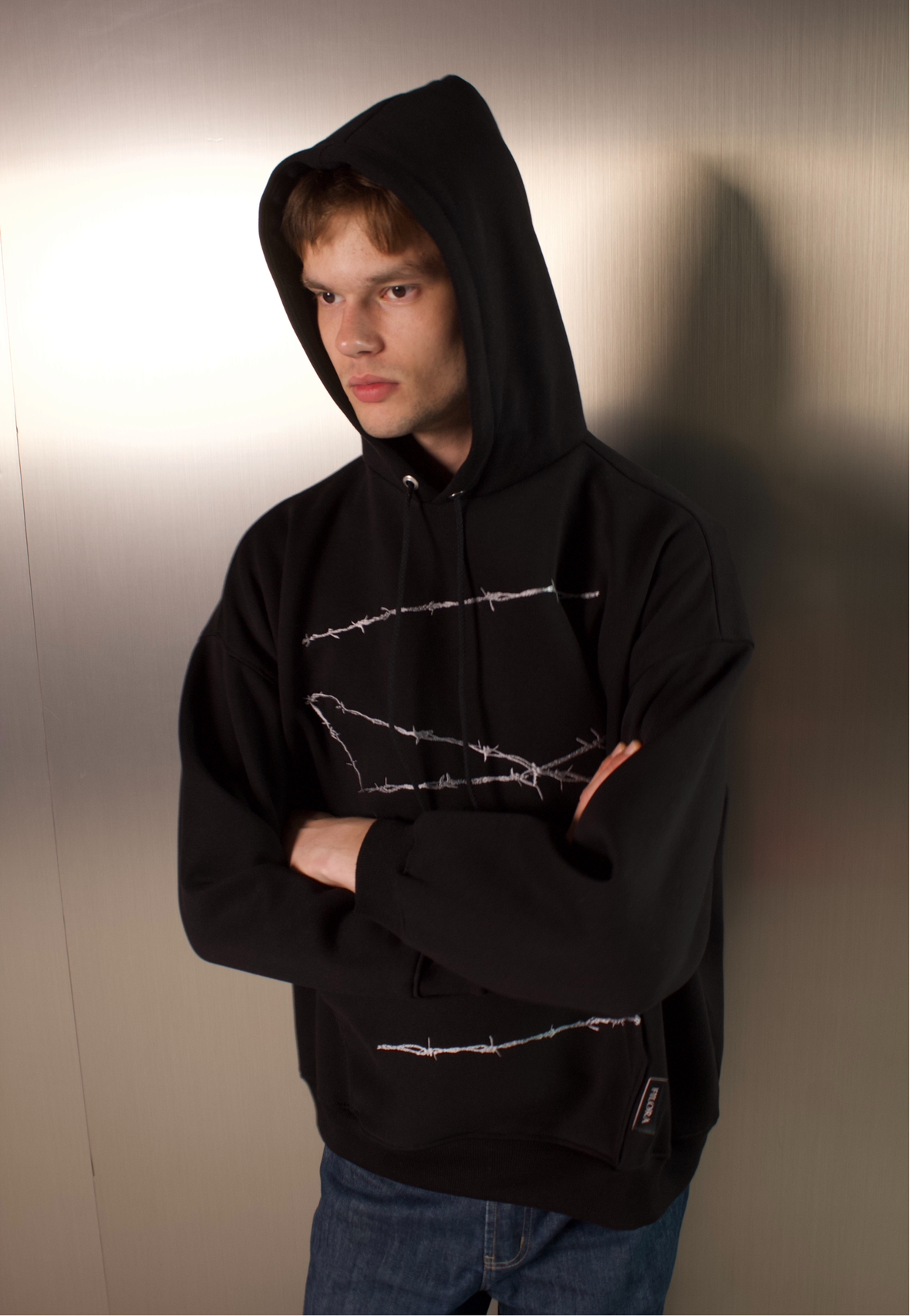 BLACK HOODIE BARBED WIRE