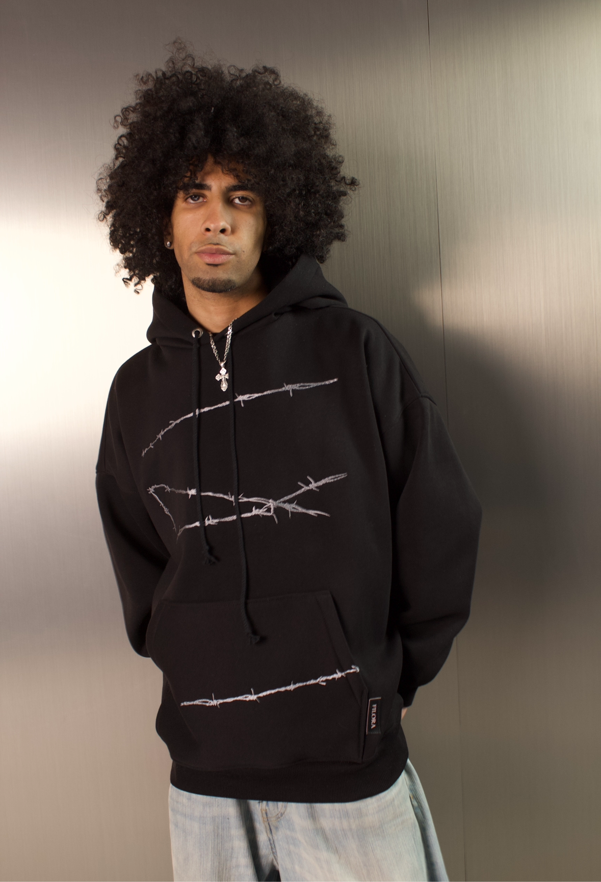BLACK HOODIE BARBED WIRE