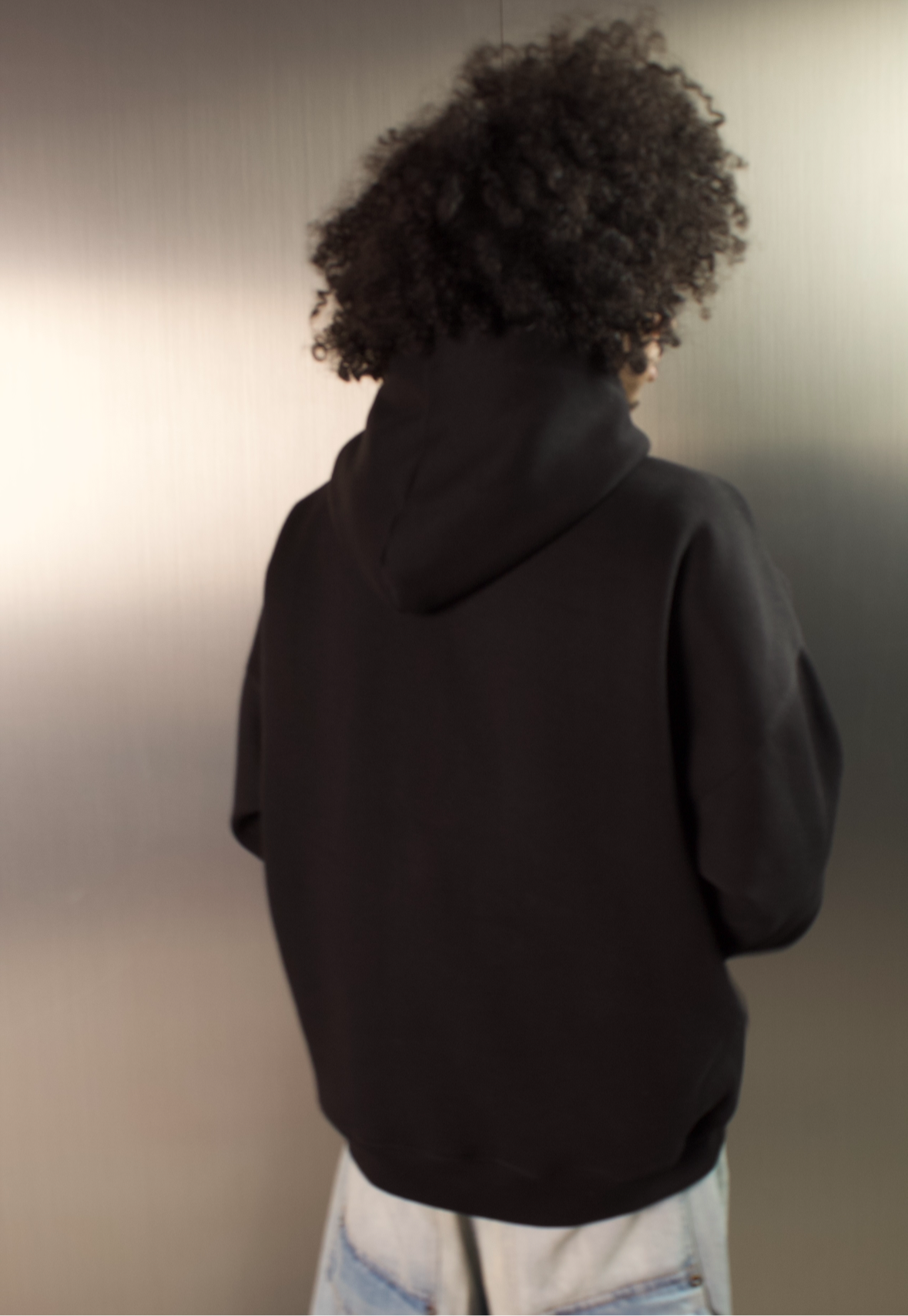 BLACK HOODIE BARBED WIRE